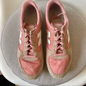 NEW BALANCE Rose Gold Sneakers